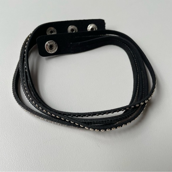 Nineties Choker - Picture 2 of 6